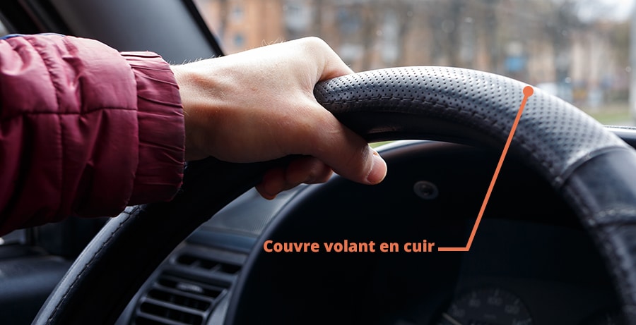 Couvre volant en cuir